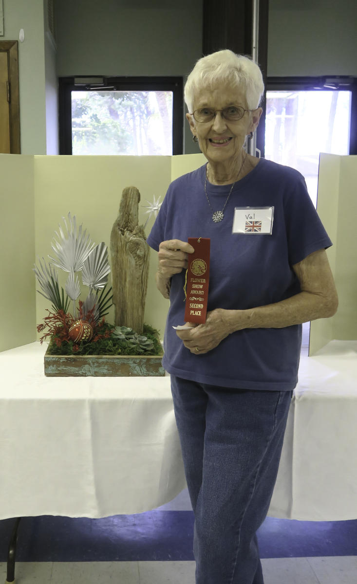 Valerie Ollinger and her People's Choice Award. 